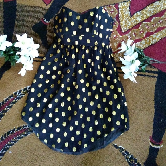 THREAD SOCIAL BLACK WITH GOLD STRAPLESS DRESS - Picture 3 of 4